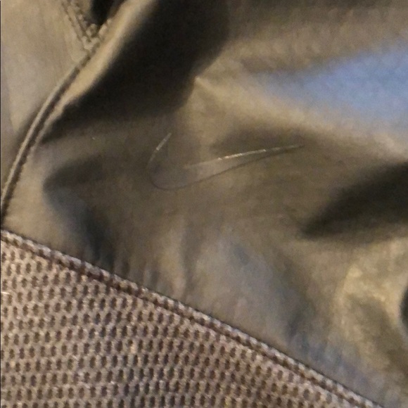 Nike jacket - Picture 3 of 4